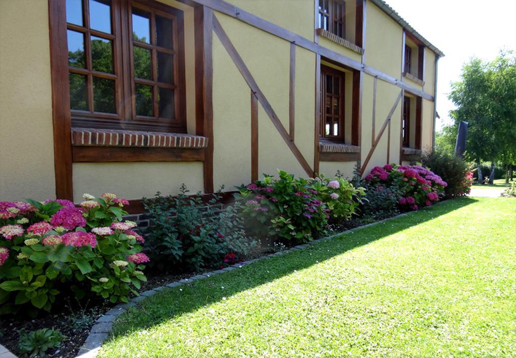 Bed and Breakfast Le Chemin D'Ulphe Boves Zewnętrze zdjęcie